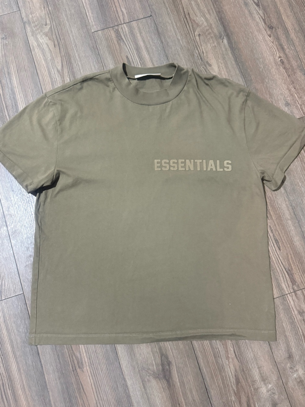 Fear of God ESSENTIALS Olive Oversized Logo T-Shirt Men’s Small Boxy Fit